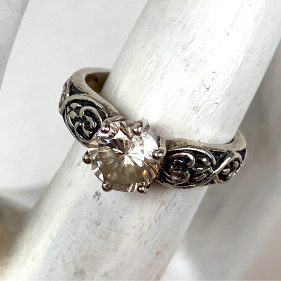 Cubic zirconia faceted solitaire 925 sterling silver filigree ring - Picture 1 of 8